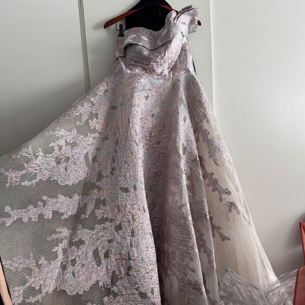 Gorgeous dress